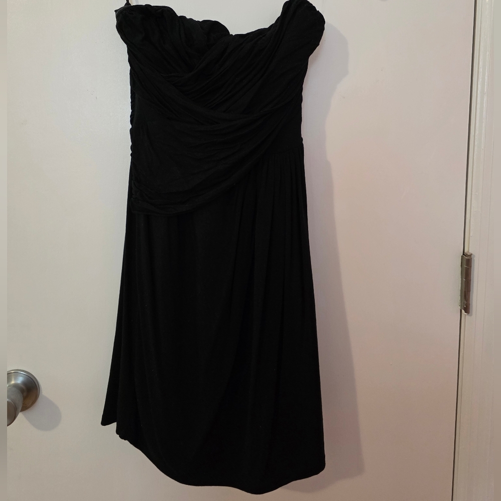 Elegant Black Strapless Dress